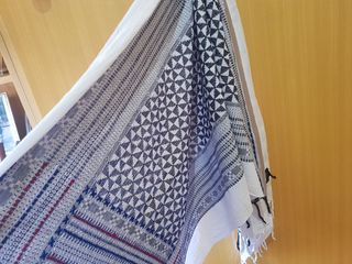 Fular azul y blanco