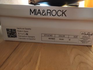 Rebajo  a 30 euros Botín chica sin estrenar