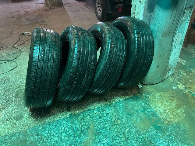 Neumaticos hankook 255/65 r17