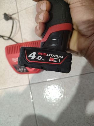 TALADRO PERCUTOR MILWAULKE M12 FPD FUEL BRUSHLESS