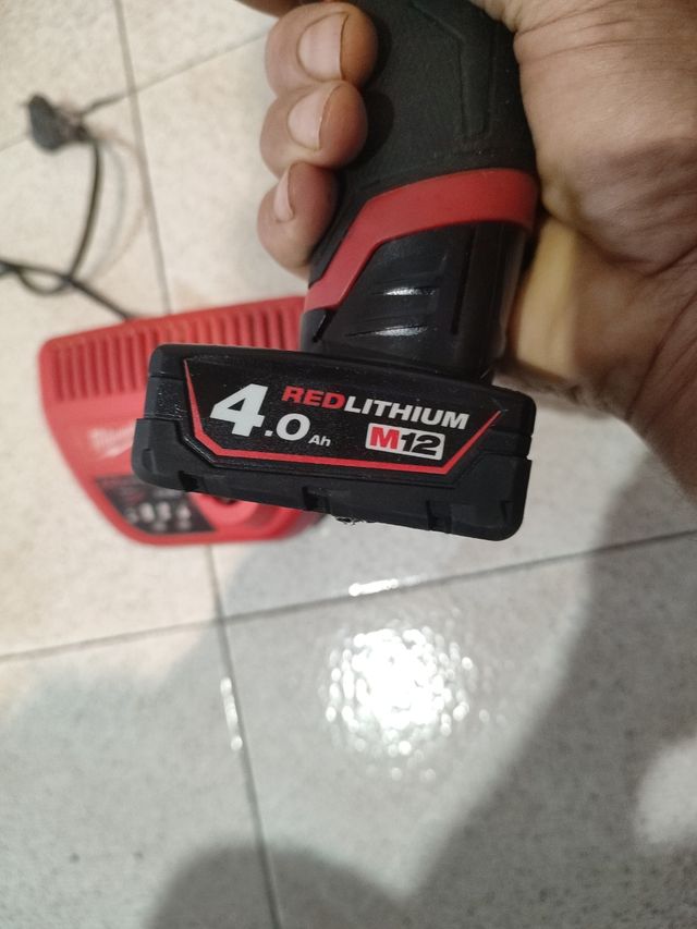 TALADRO PERCUTOR MILWAULKE M12 FPD FUEL BRUSHLESS