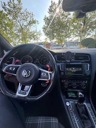 Volkswagen Golf 2016