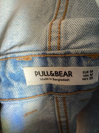 Lote peto vaquero falda y camiseta Pull and Bear
