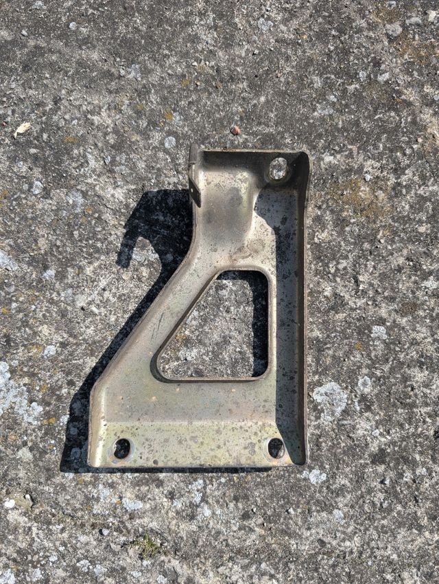 Soporte colector admisión Mitsubishi Eclipse 2G