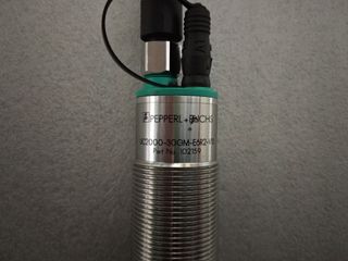 Sensor de proximidad por ultrasonidos