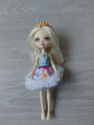 Muñeca Enchantimals Danessa Deer