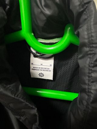 Chaqueta Nike negra - Talla M