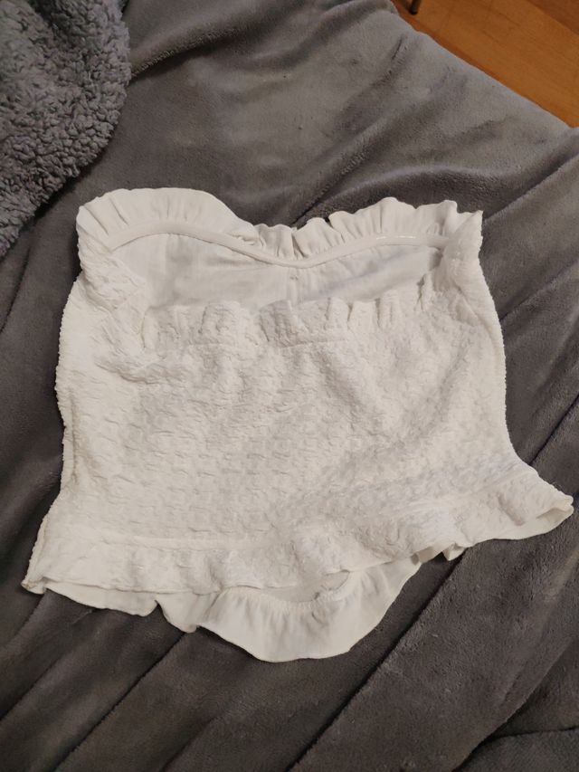 Top bianco estivo - scollo a barca