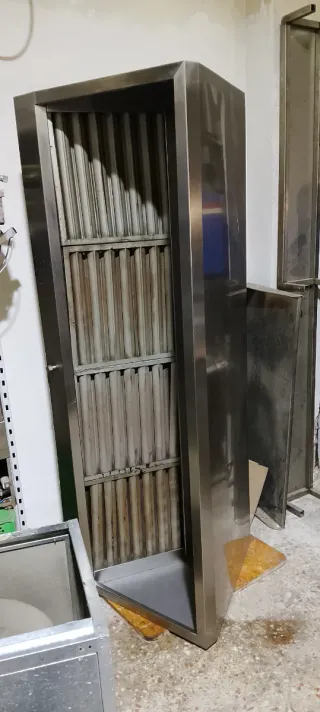 CAMPANA EXTRACTORA 2M 4 FILTROS