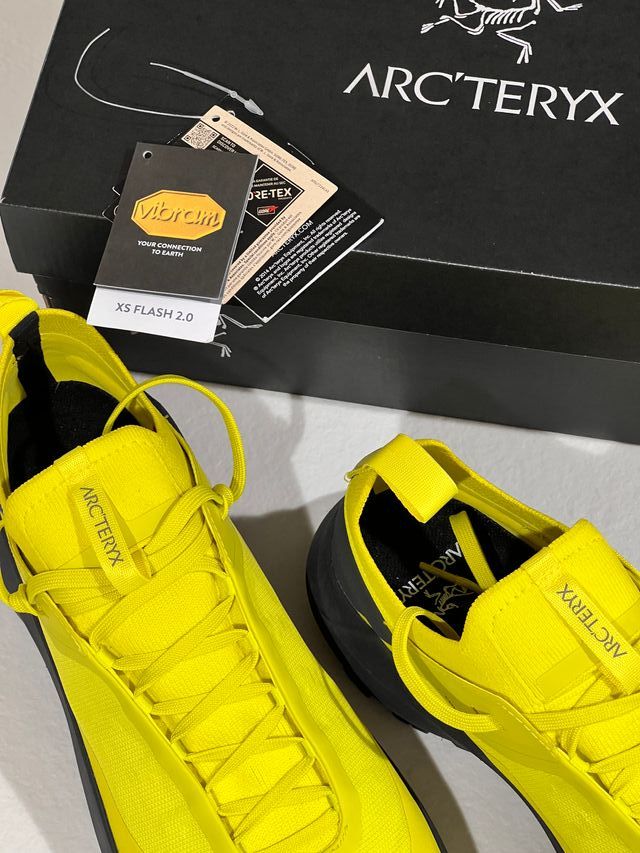 Zapatillas nuevas Arcteryx de trekking