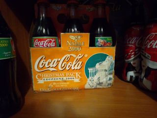 Bottiglie coca cola anno 2000