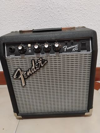 Amplificador Fender Frontman 15G