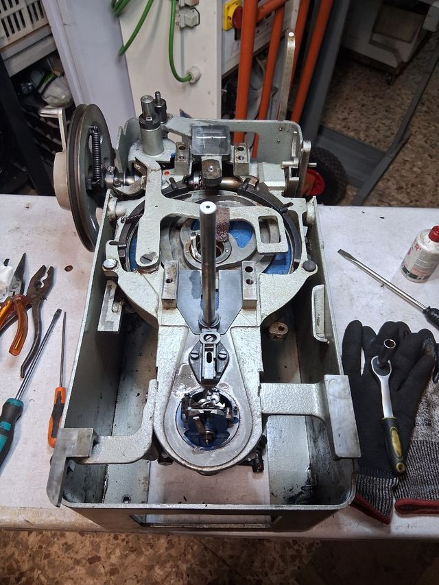 Despiece de Minerva ojal de sastreria