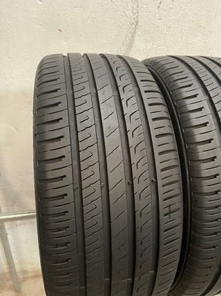2x 225/45 R17 Barum Bravuris 5 