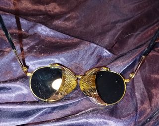 Good Omens:Gafas sol Steampunk Crowley.Doradas
