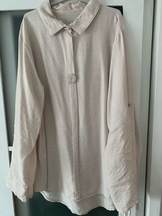 Blusa beige manga larga