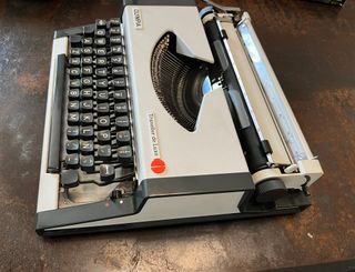 Maquina de escribir Olympia