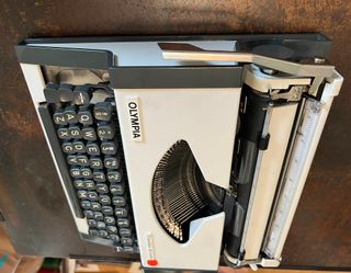 Maquina de escribir Olympia