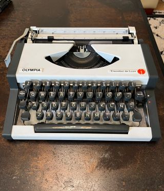 Maquina de escribir Olympia