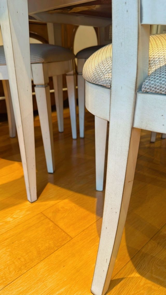 MESA SALON Y 4 SILLAS-CEREZO MACIZO (Ocasión)