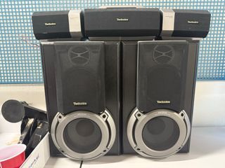 Minicadena Technics 5 CD, Radio, Doble Cassette