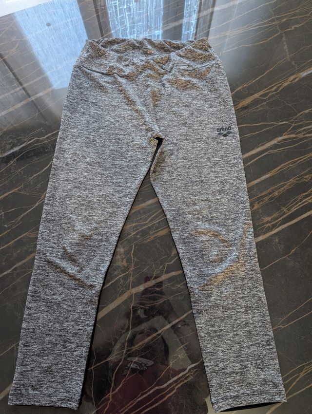 Completo sportivo Arena grigio