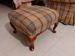 Sillón y otomana a juego