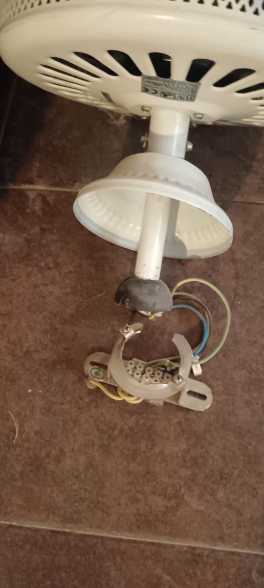 Ventilatore da soffitto con luce