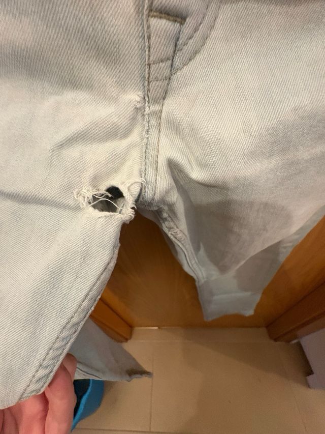 Pantalon desgastado