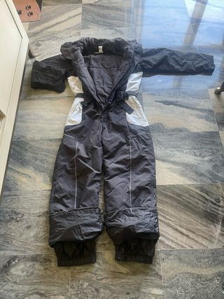 Mono de Esquí negro y guantes de regalo