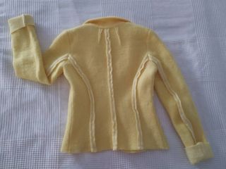 Blazer Amarillo en Lana comodisimo