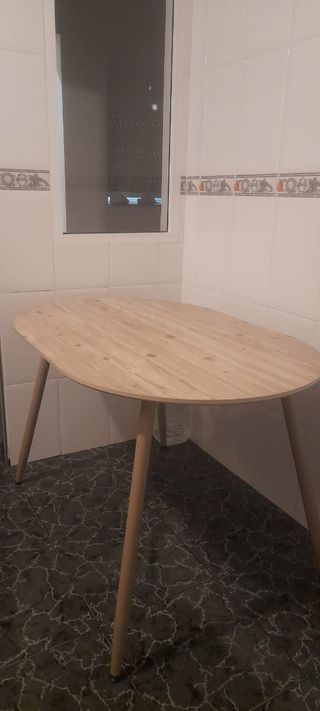 Mesa comedor ovalada beige