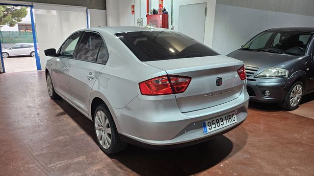 SEAT Toledo 1.6 tdi 105cv 2013