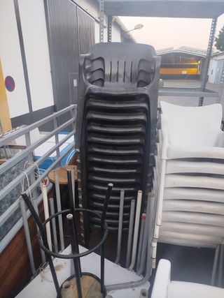 Sillas y mesas para terraza