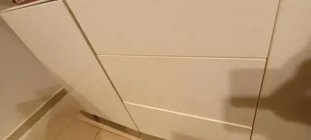 Aparador blanco brillante salón/cocina