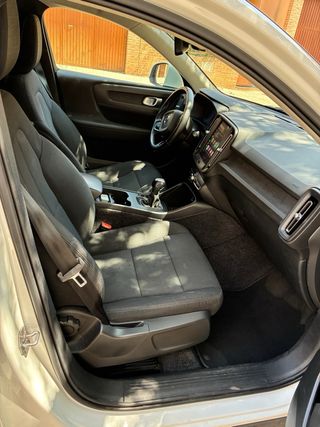 Volvo XC40 2020 Business Plus