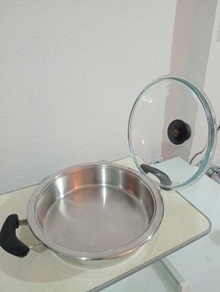 ,.OLLA AMC DE ACERO INOXIDABLE DE ALTA CALIDAD.