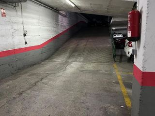 Garaje en venta en Centre en Cornellà de Llobregat