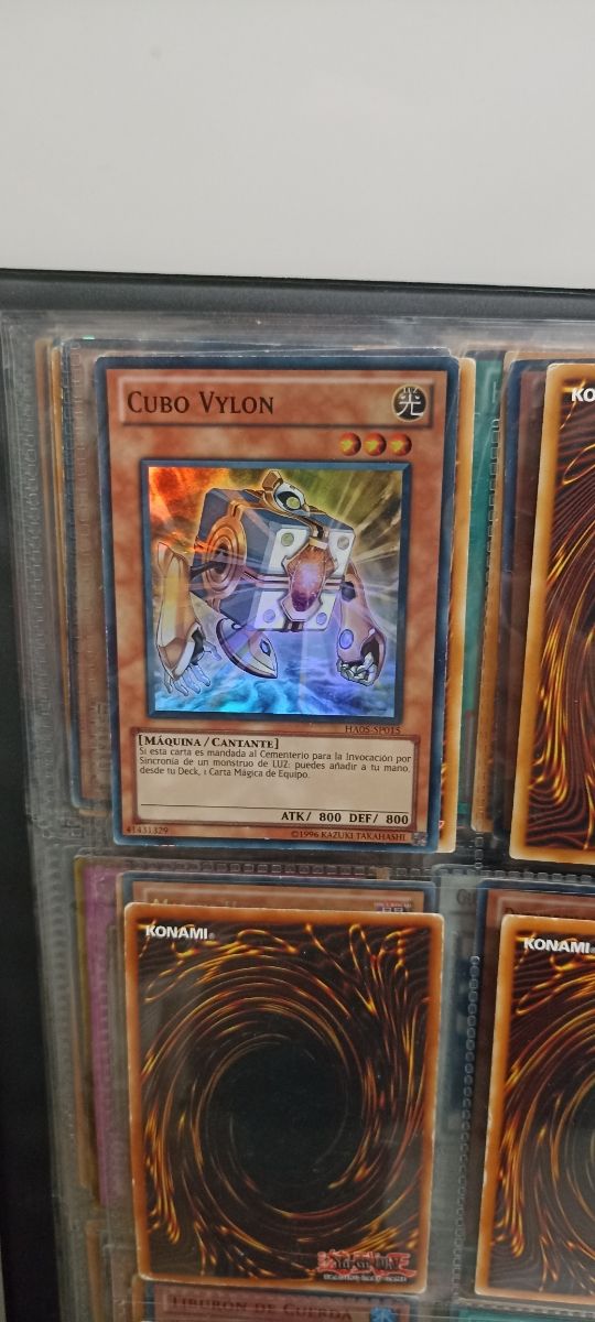 Álbum YuGiOh gold fantasma