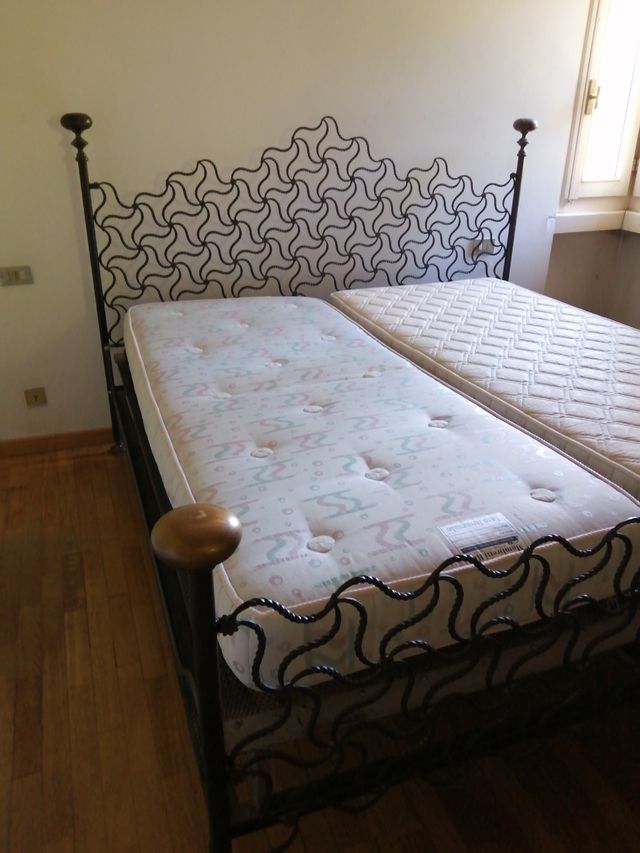Letto in ferro battuto a mano