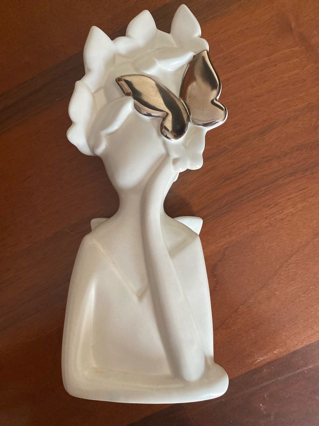 Statua fata della serenità wald