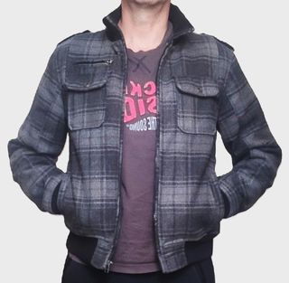 Cazadora estilo bomber