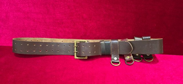 Cinturón militar cuero doble hebilla