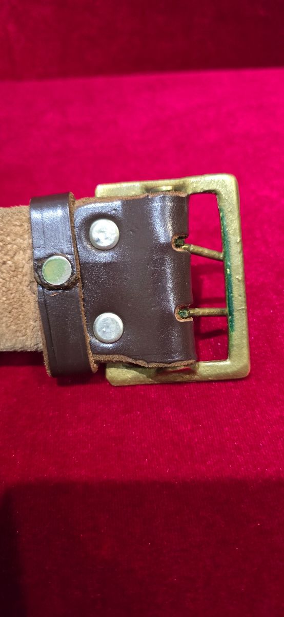 Cinturón militar cuero doble hebilla