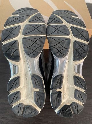 Asics nyc. Talla 42