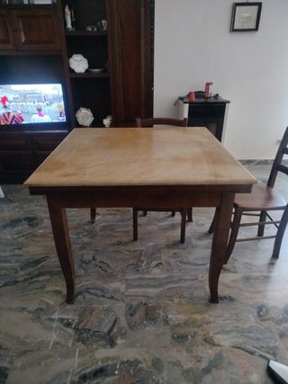 Tavolo da cucina apribile 