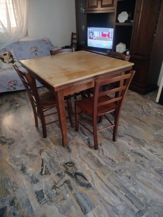 Tavolo da cucina apribile 