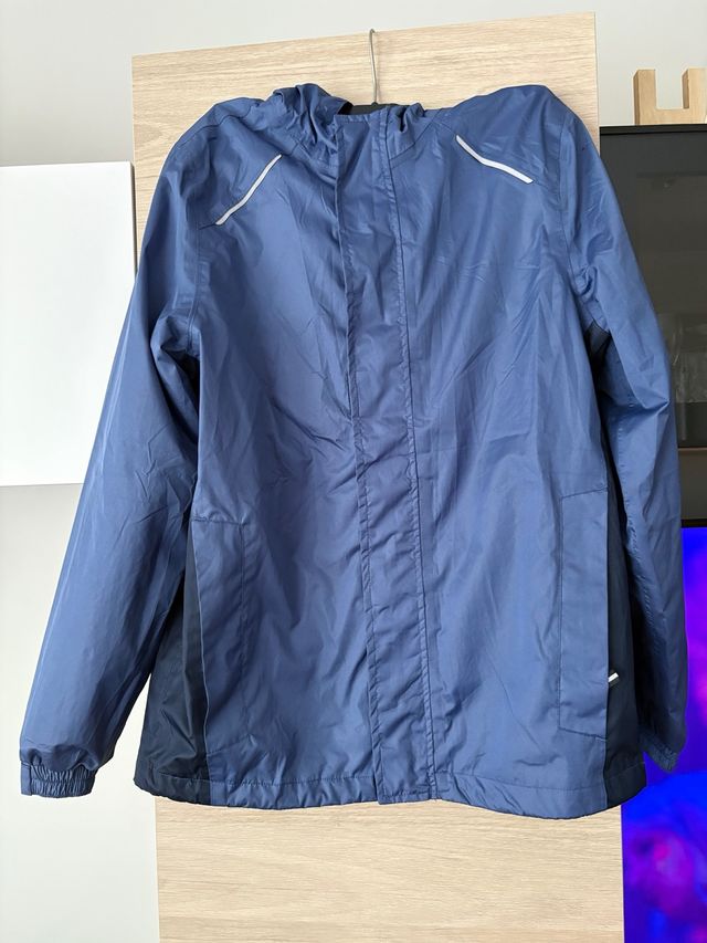 Chubasquero azul niño