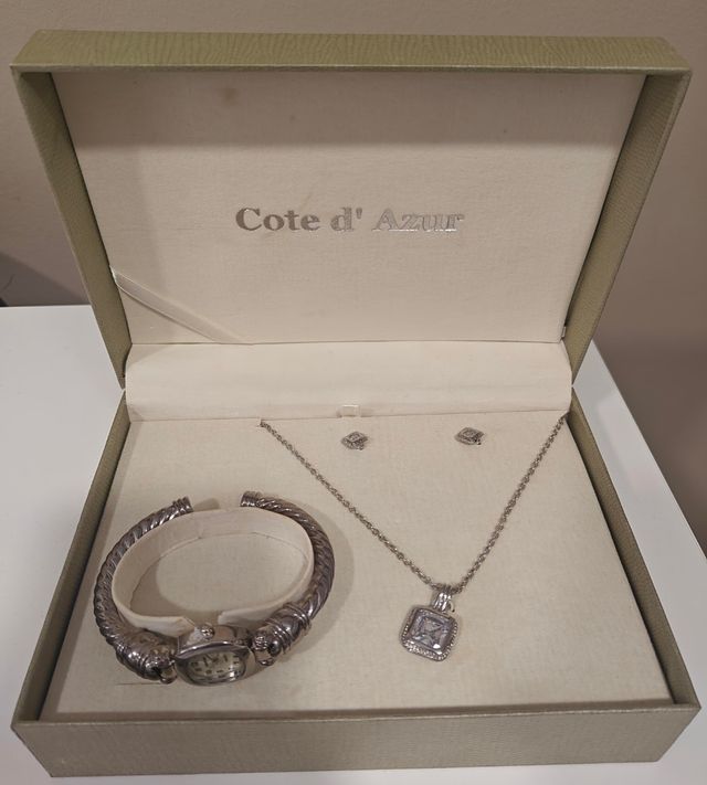 Cote d'Azur: reloj, collar y pendientes plata