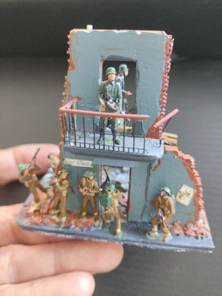 Maqueta belica "El descuido"